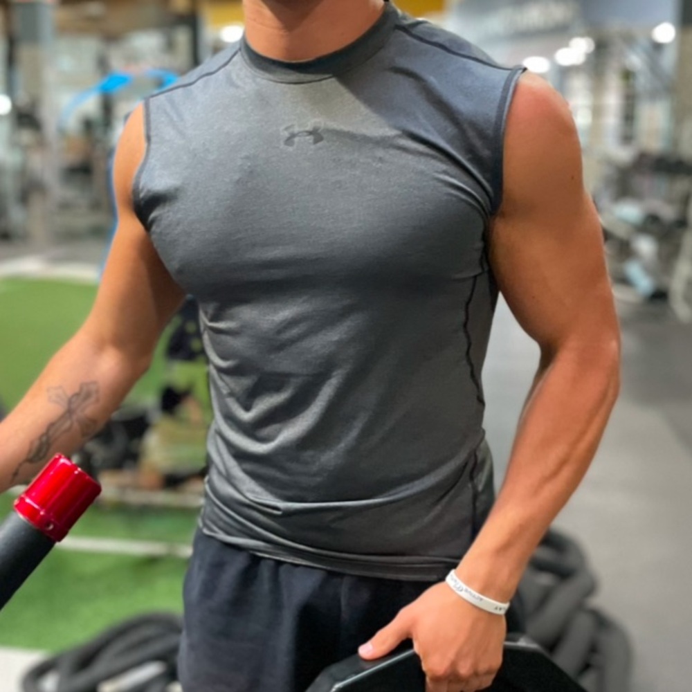 UNDER ARMOUR MEN COMPRESSION HEATGEAR SLEEVELESS TANK TOP TIGHT SHIRT WORKOUT L
